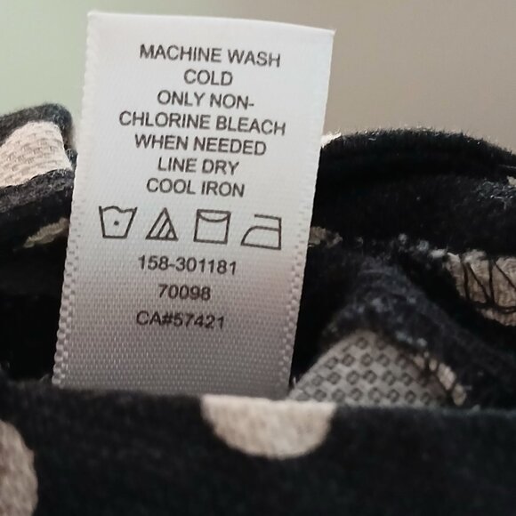 Ann Taylor Loft 'Marisa' Black with White Polka Dots 99% Cotton Shorts Sz 4 - Picture 7 of 9